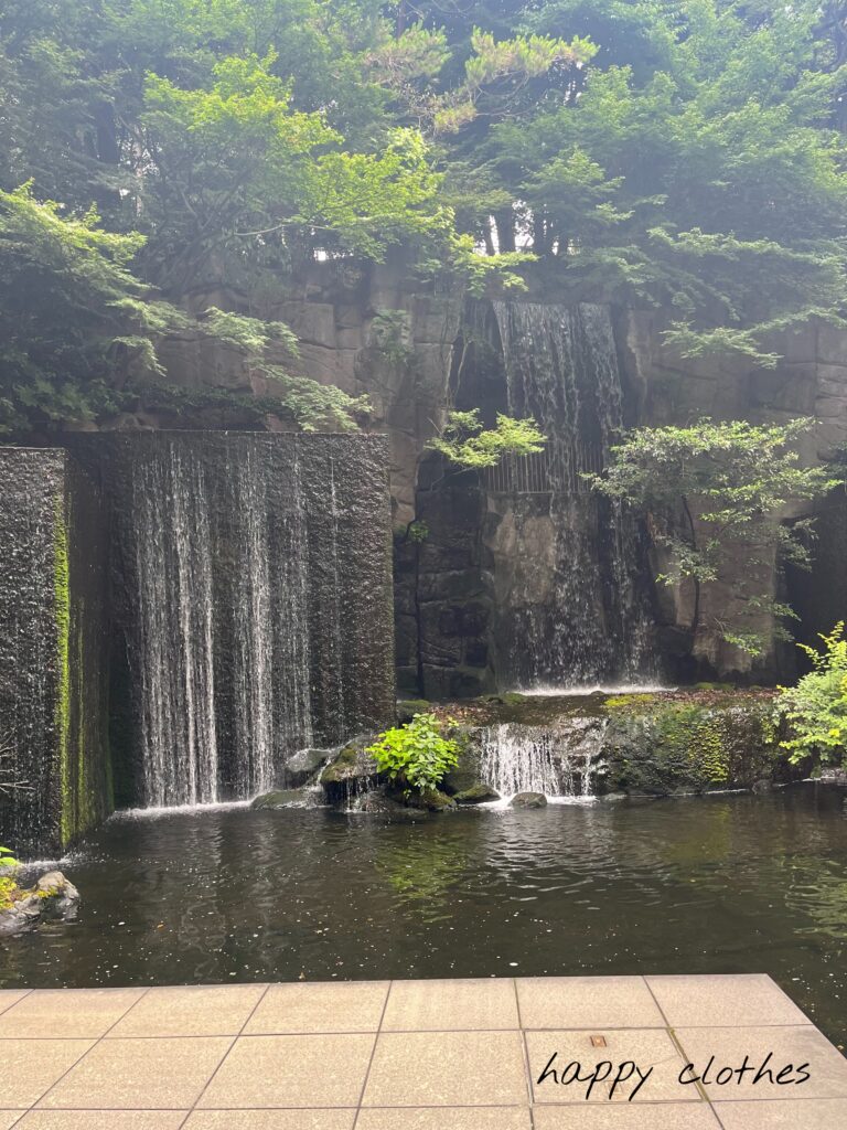 ホテル雅叙園東京の滝